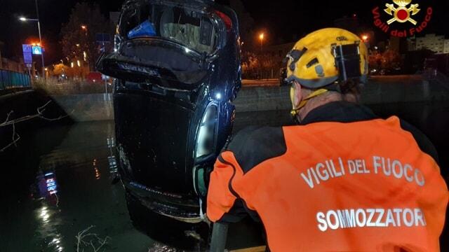 Tragico incidente stradale a Portogruaro: tre giovani persi nella notte