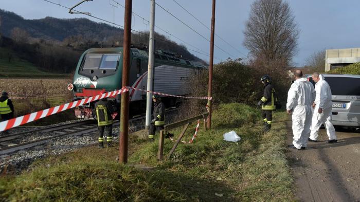 Tragedia alla stazione di Roseto degli Abruzzi: donna investita e uccisa da treno merci