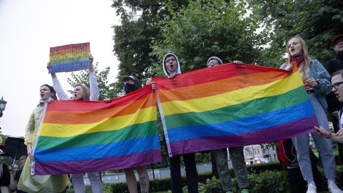 Russia: Primi Arresti Legati all’Estremismo Lgbt