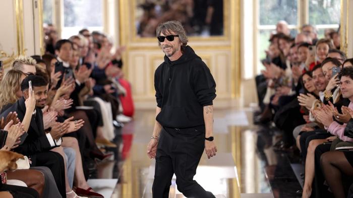 Addio di Pierpaolo Piccioli da Valentino: un capitolo storico per la maison