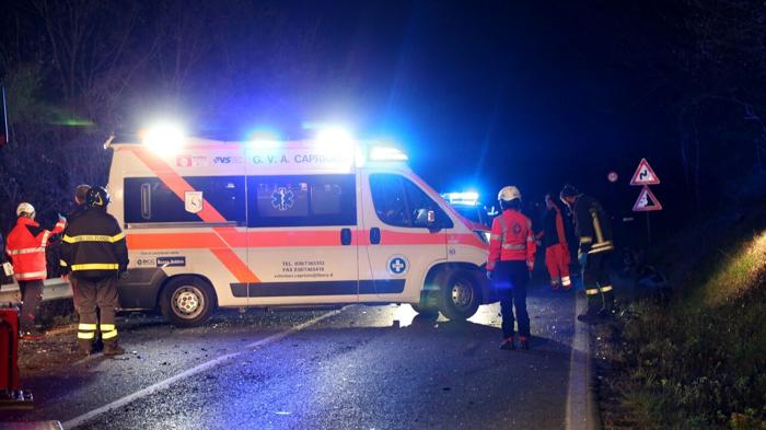 Tragico incidente frontale sulla SS 131: morto uomo di 63 anni