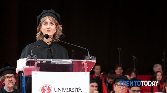 Università di Trento adotta il femminile sovraesteso nel regolamento generale