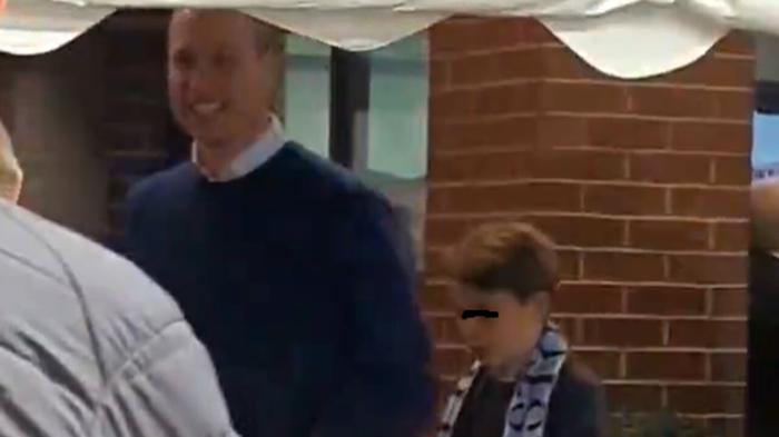 Il principe William e il figlio George allo stadio: un momento di tenerezza e normalità