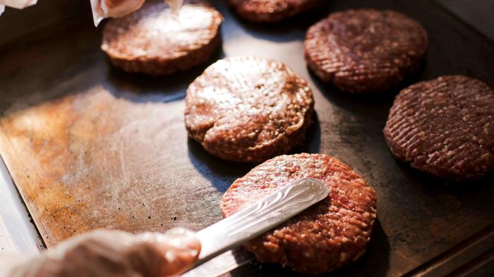 La Cottura della Carne: Tra Gusto e Sicurezza Alimentare