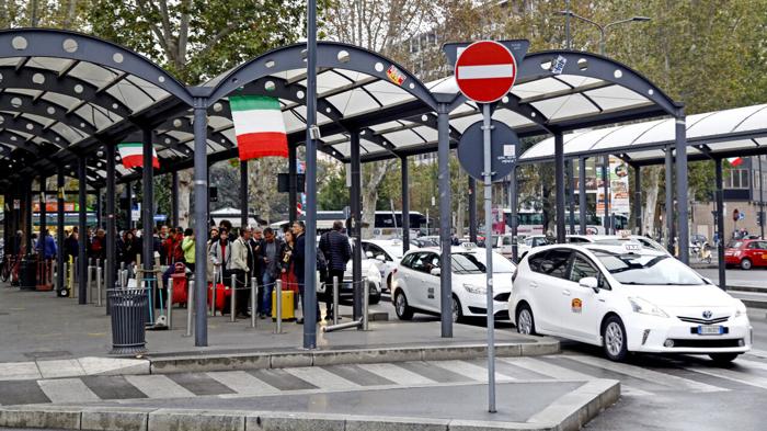 Sciopero tassisti: protesta nazionale contro abusivismo e piattaforme digitali