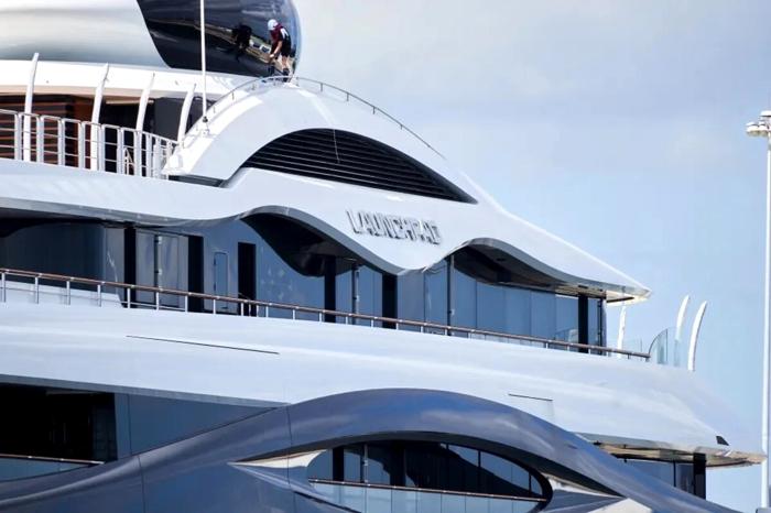 yacht Mark Zuckerberg-4