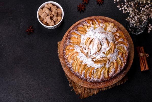 Torta di mele con farina integrale e yogurt