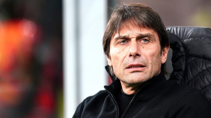 Antonio Conte nuovo allenatore del Napoli: ufficializzato il contratto fino al 2027