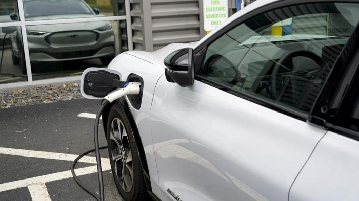 Incentivi auto elettriche: record di prenotazioni e risorse esaurite