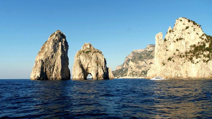 Emergenza idrica a Capri: divieto accesso turisti non residenti