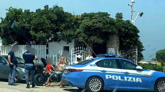 Il sopralluogo della polizia sulla litoranea nord a Brindisi