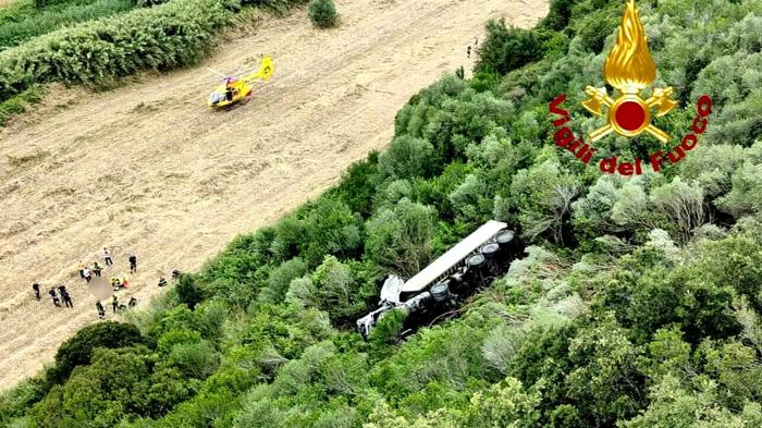 Tragico incidente stradale a Sassari: tir precipita dal cavalcavia