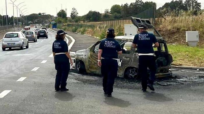 Incendio durante il rifornimento: donna ustionata a Roma