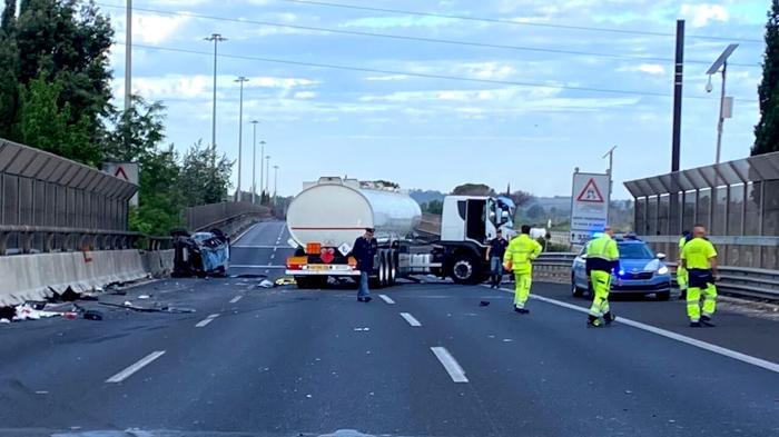 Tragico incidente stradale sul Grande Raccordo Anulare di Roma