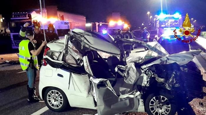 Incidente mortale sull’autostrada A4: giovane ragazza perde la vita