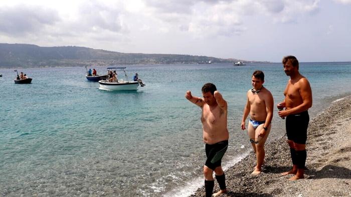 La traversata epica di Andrea Lanari nello Stretto