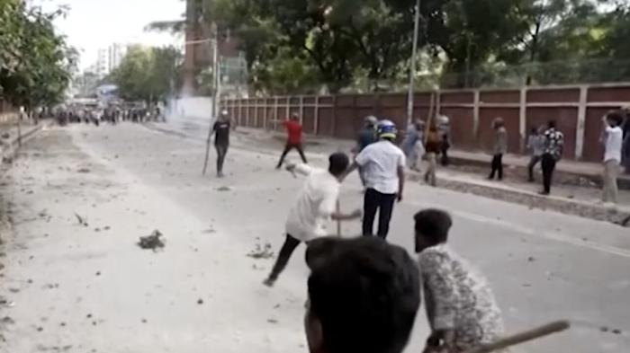 Proteste violente in Bangladesh contro le quote di lavoro governative