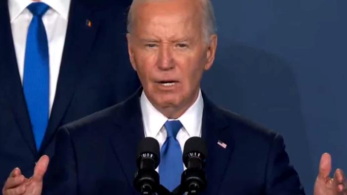 Gaffe di Biden al vertice Nato: confusione e imbarazzi