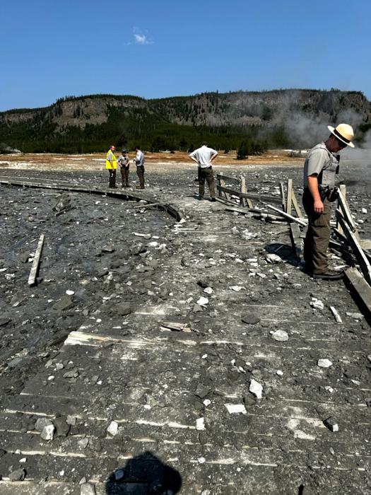 effetti eruzione idrotermale nello Yellowstone