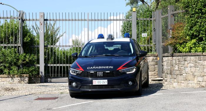 Giacomo Bozzoli, i carabinieri davanti casa dell'imprenditore, LaPresse