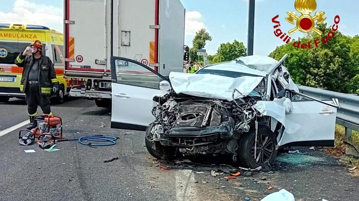 Tamponamento a catena in autostrada a Padova: una vittima e 17 feriti