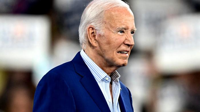 La sfida di Joe Biden: restare in corsa o cedere alle pressioni?