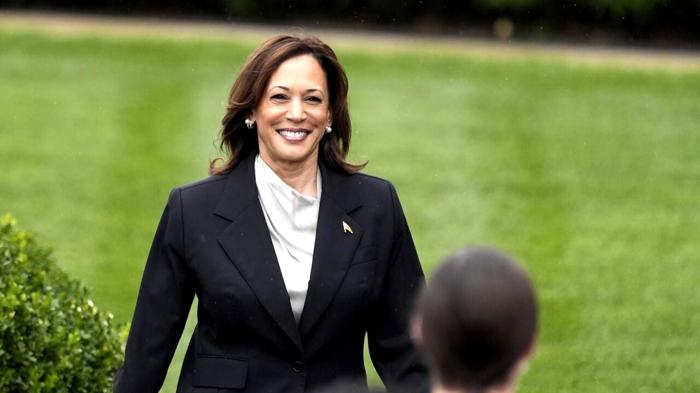 Kamala Harris: La Favorita Democratica per Sfidare Trump