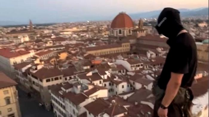 Scalata mozzafiato al Duomo di Firenze: l’impresa dei ragazzi