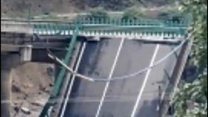 Tragedia del crollo del ponte in Cina