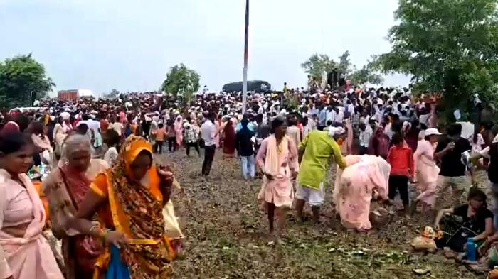 Tragedia durante raduno religioso in India