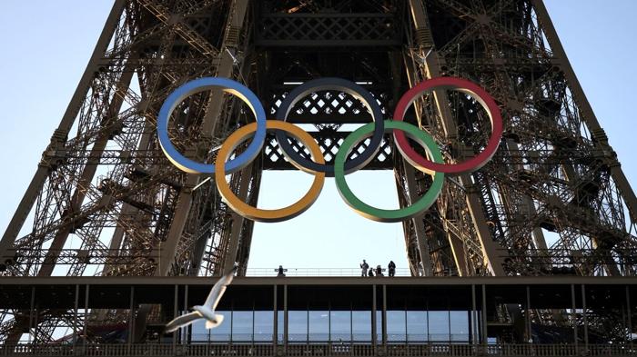 Pulizia sociale a Parigi in vista delle Olimpiadi: controversie e denunce