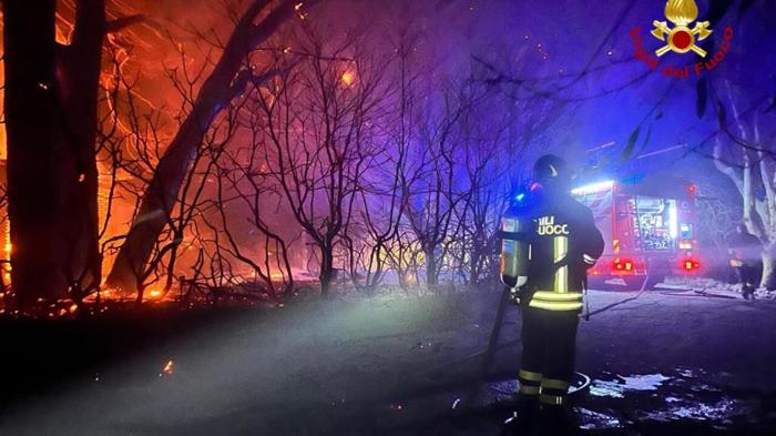 Tagli al personale dei vigili del fuoco in Italia: un pericolo per la sicurezza