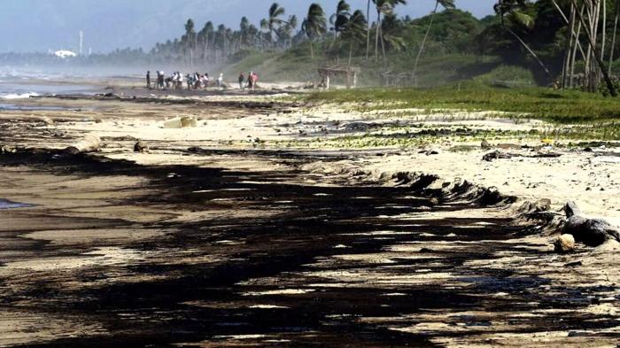 Inquinamento da petrolio a Puerto Cabello, Venezuela