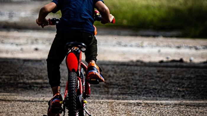 Incidente stradale a Revello: bambina di dieci anni investita