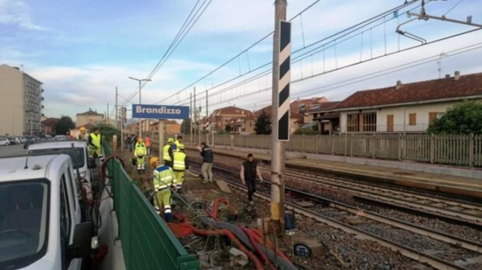 Strage di Brandizzo: Nuovi Dettagli sull’Influenza degli Smartphone sull’Incidente Ferroviario