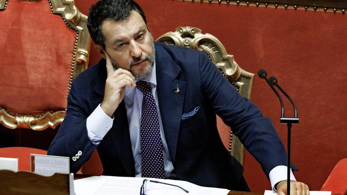 Il caso Open Arms: polemiche e accuse contro Salvini