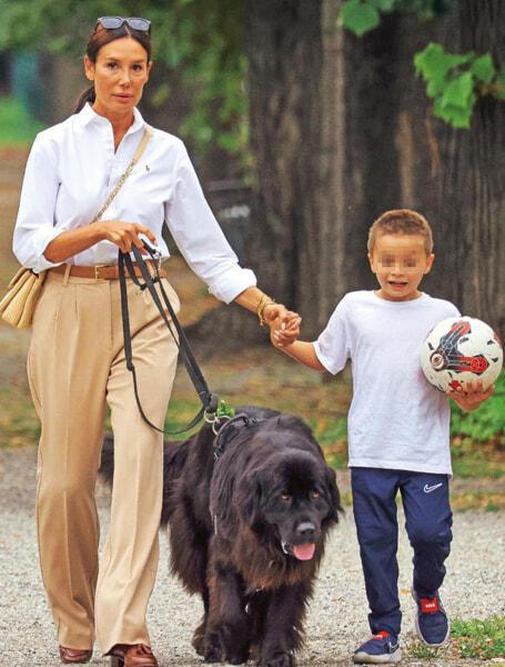 Minetti, il figlio e il cane, foto da Chi