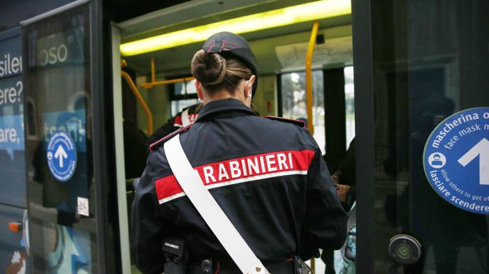 Lite su autobus a Caldaro: denuncia per interruzione di pubblico servizio