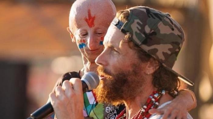 Jovanotti ricorda Sammy Basso: un tributo emozionante