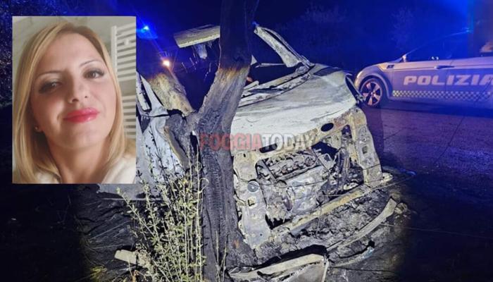 L'auto distrutta dopo il rogo. Nel riquadro Lucia Salcone