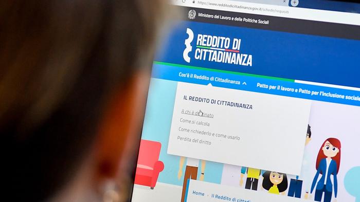 Donna nigeriana assolta: il caso del reddito di cittadinanza