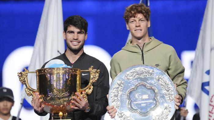 Alcaraz trionfa su Sinner nell’Atp Pechino 2024